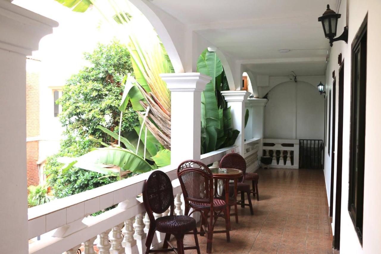 Mali Namphu Hotel Wientian Zewnętrze zdjęcie