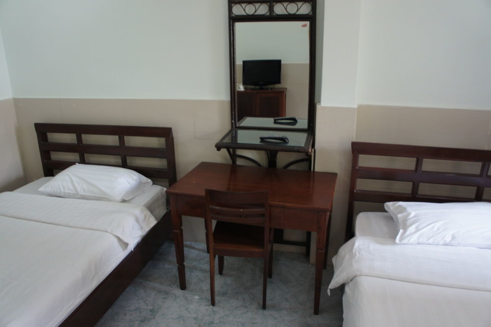 Mali Namphu Hotel Wientian Zewnętrze zdjęcie